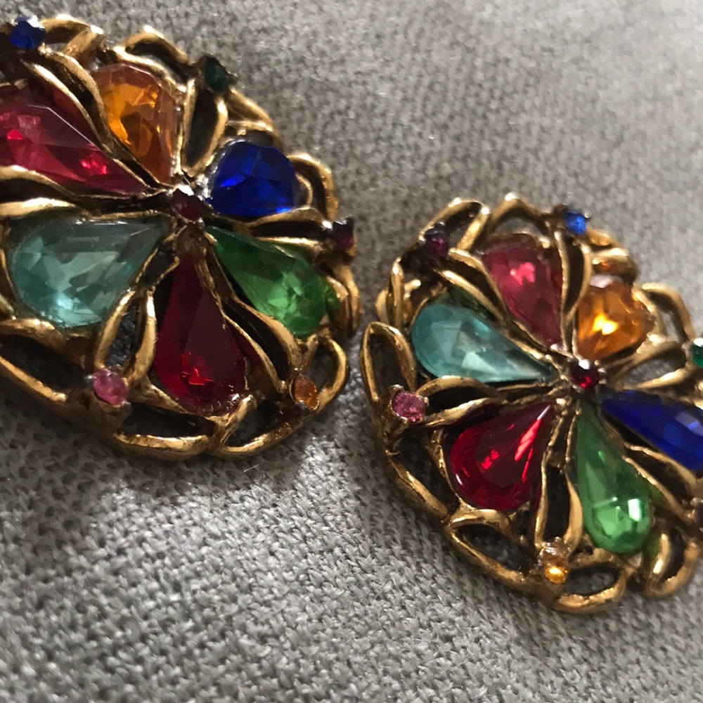 **Rare** Vintage 50s signed MUSI glass jewel tones pinwheel shoe clips gold